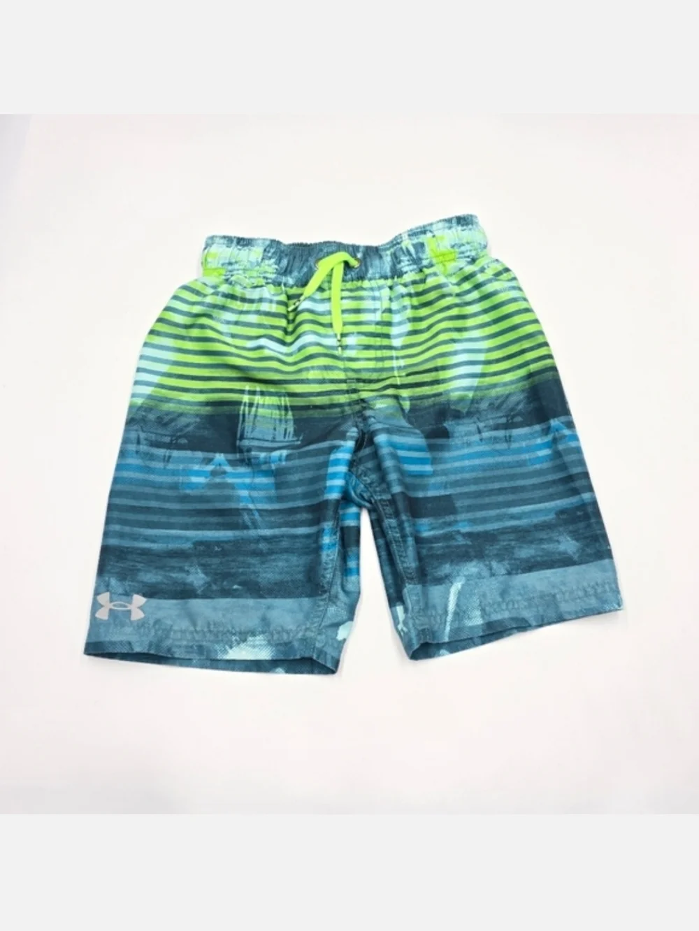 Under Armour boys' swim trunks size S